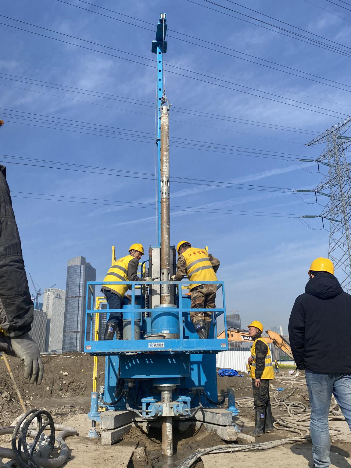 杭州市萧山区钱江世纪城民祥路下穿铁路立交工程施工现场跟踪报道